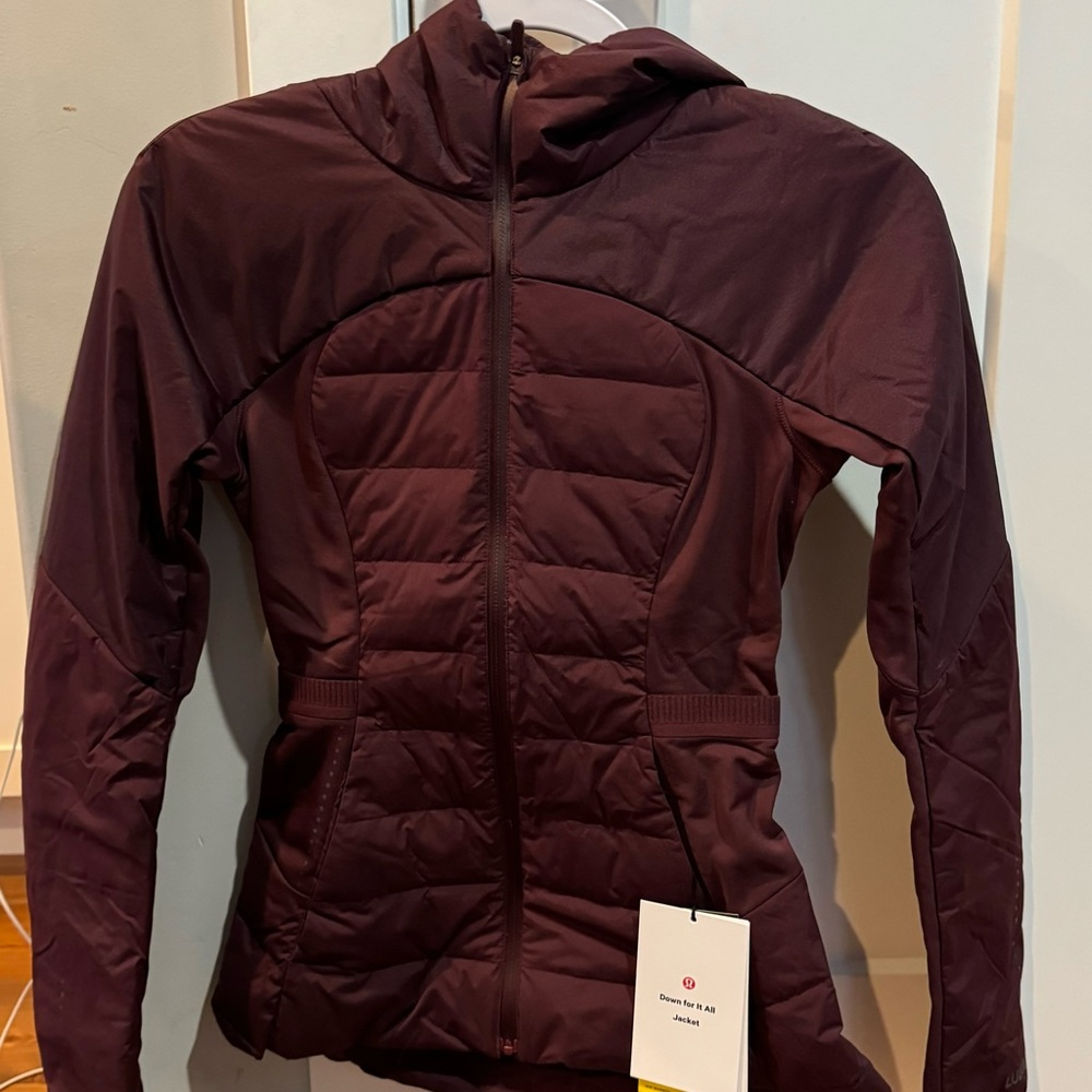 Lululemon Down For It All, Size 0